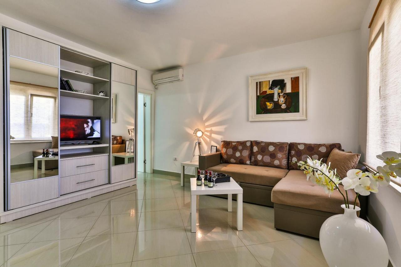 Apartamento Zelen Lux Sutomore Exterior foto